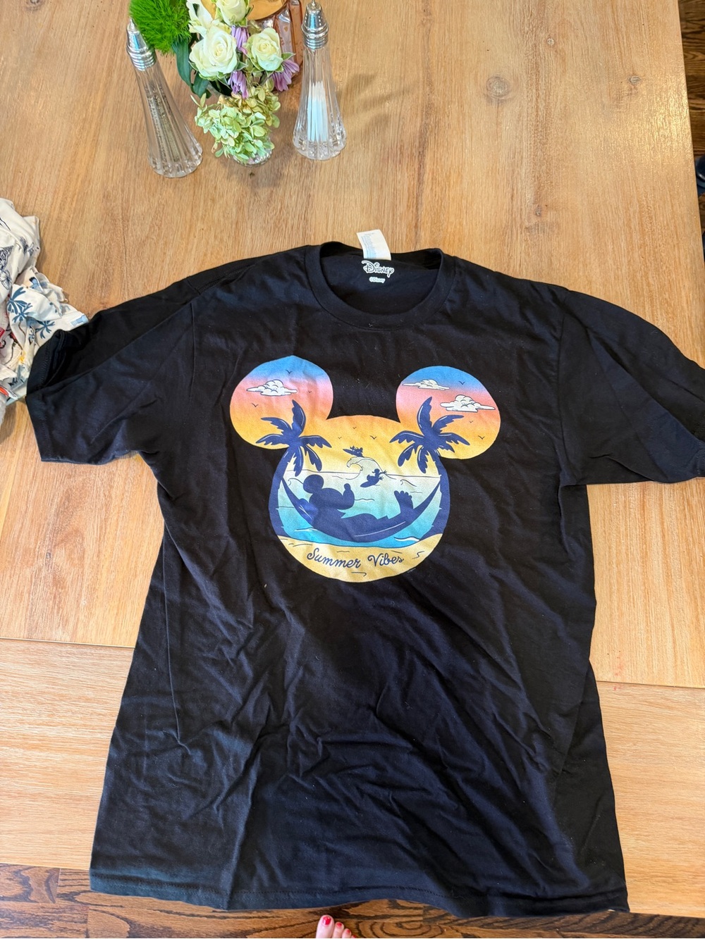 Disney t-shirt black unisex Med. DCL Disney cruise castaway cay
